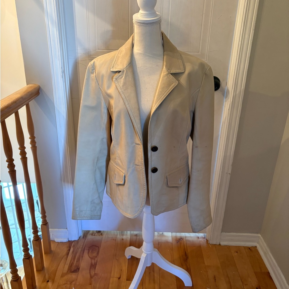 Le Chateau Beige Women's Blazer